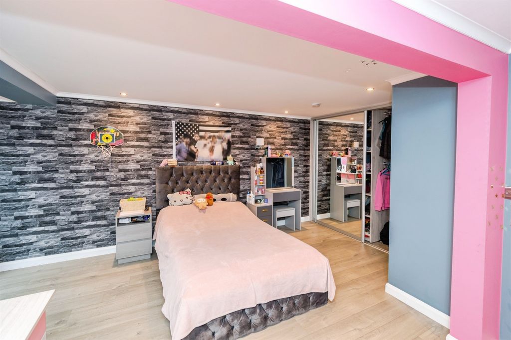 Additional image 9 of 4 bed terraced house for saleBrook Valley, Southampton SO16