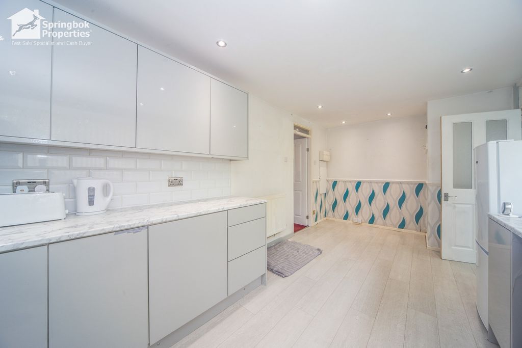 Additional image 8 of 3 bed terraced house for saleVaudrey Close, Shirley, Southampton, Hampshire SO15