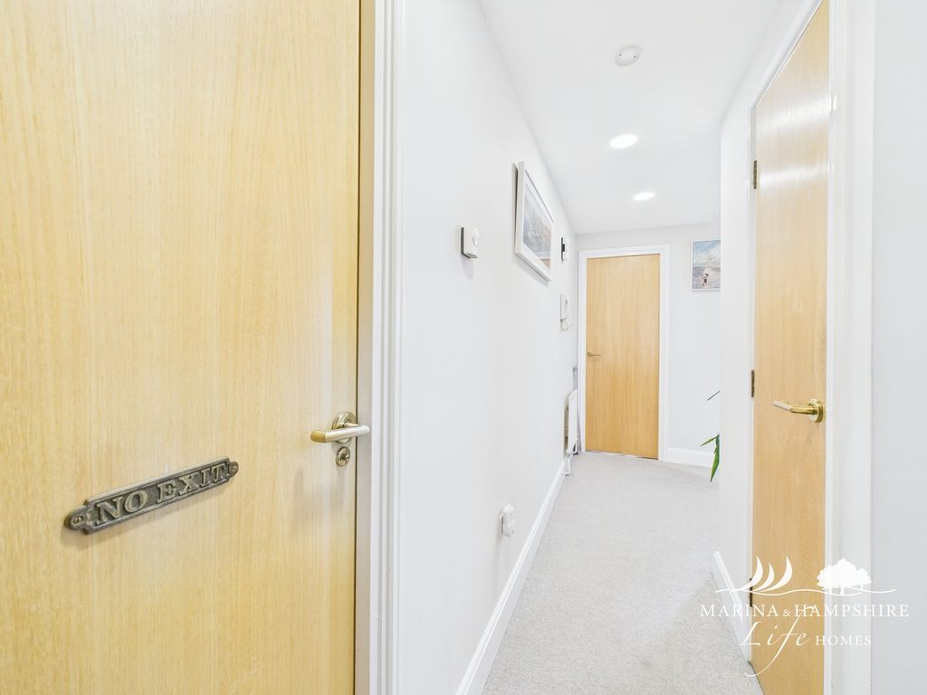 Additional image 13 of 1 bed flat for saleOyster Quay, Port Way, Port Solent PO6