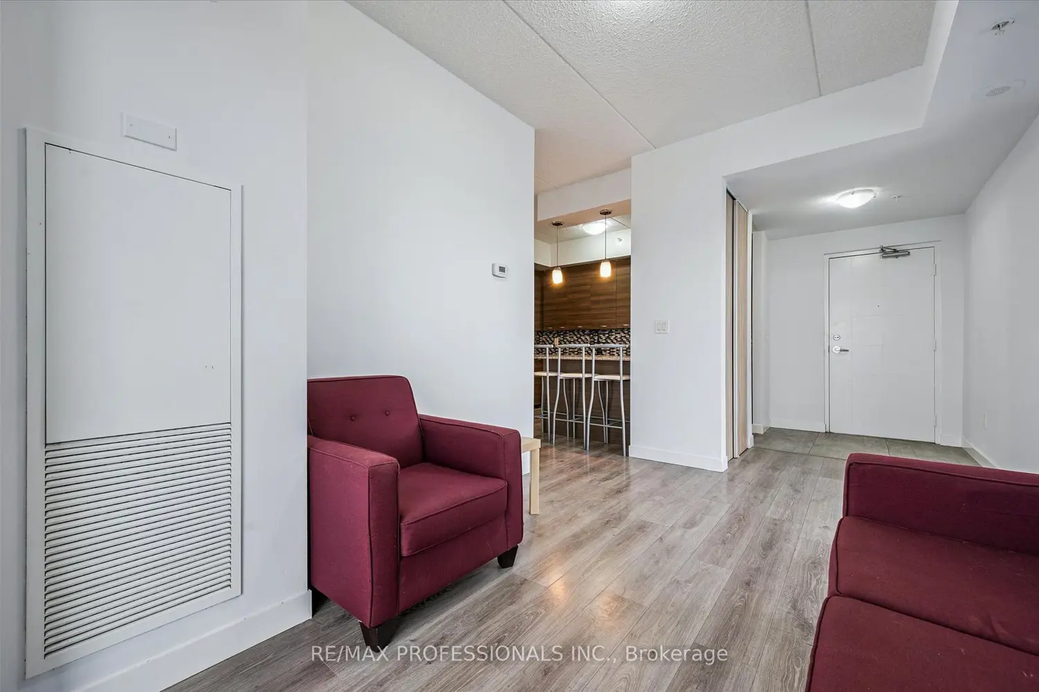 Additional image 4 of 318 Spruce Street 2103