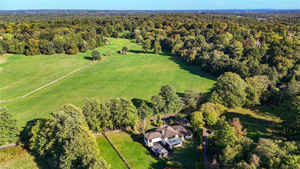 Additional image 28 of 6 bed detached house for saleJubilee Road, Finchampstead, Wokingham RG40