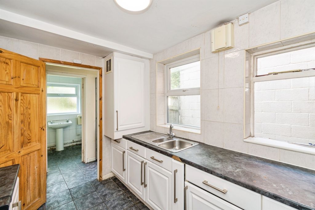 Additional image 8 of 3 bed terraced house for salePortswood Road, Southampton SO17
