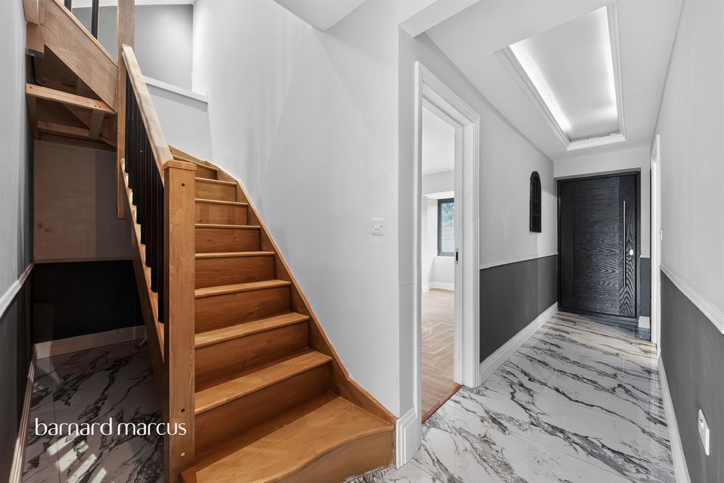 Additional image 8 of 5 bed detached house for saleFeltham Hill Road, Ashford TW15
