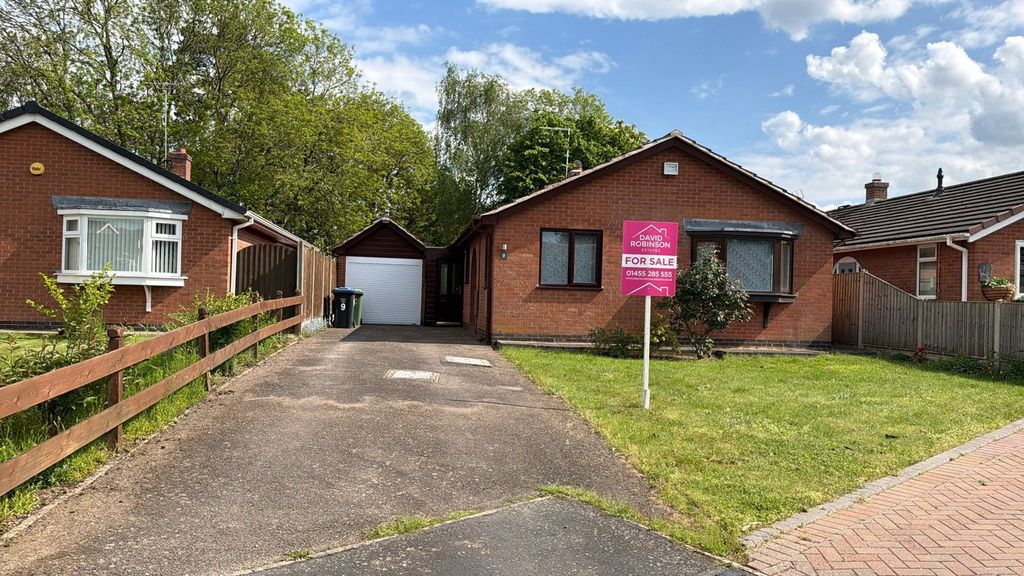 2 bed bungalow for saleThe Meadow, Broughton Astley, Leicester LE9