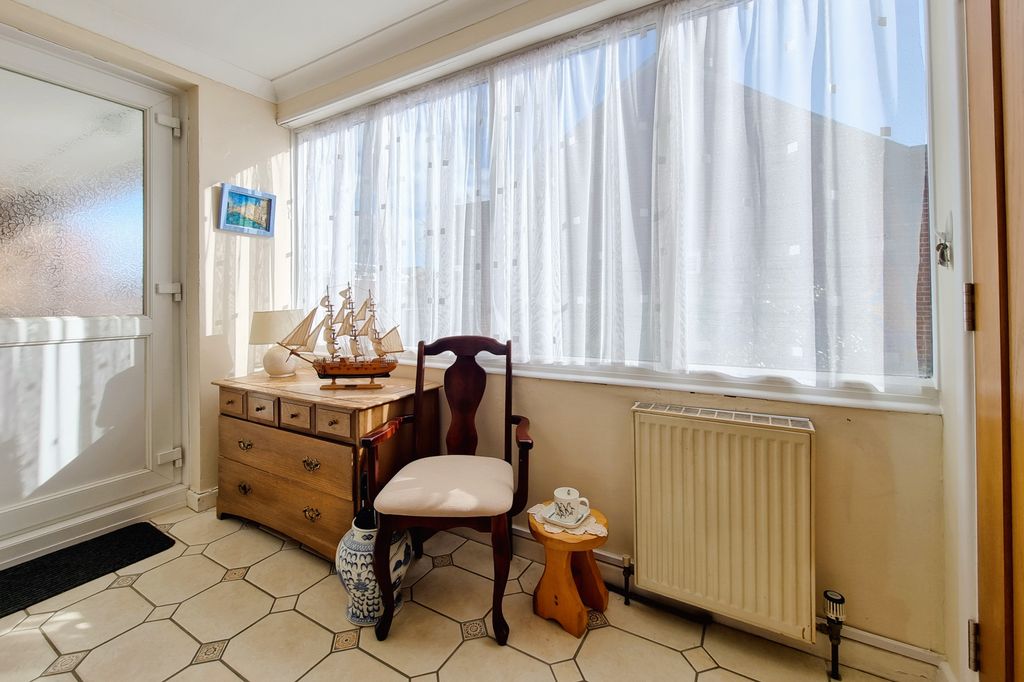 Additional image 16 of 3 bed flat for saleOld Portsmouth, Hampshire PO1