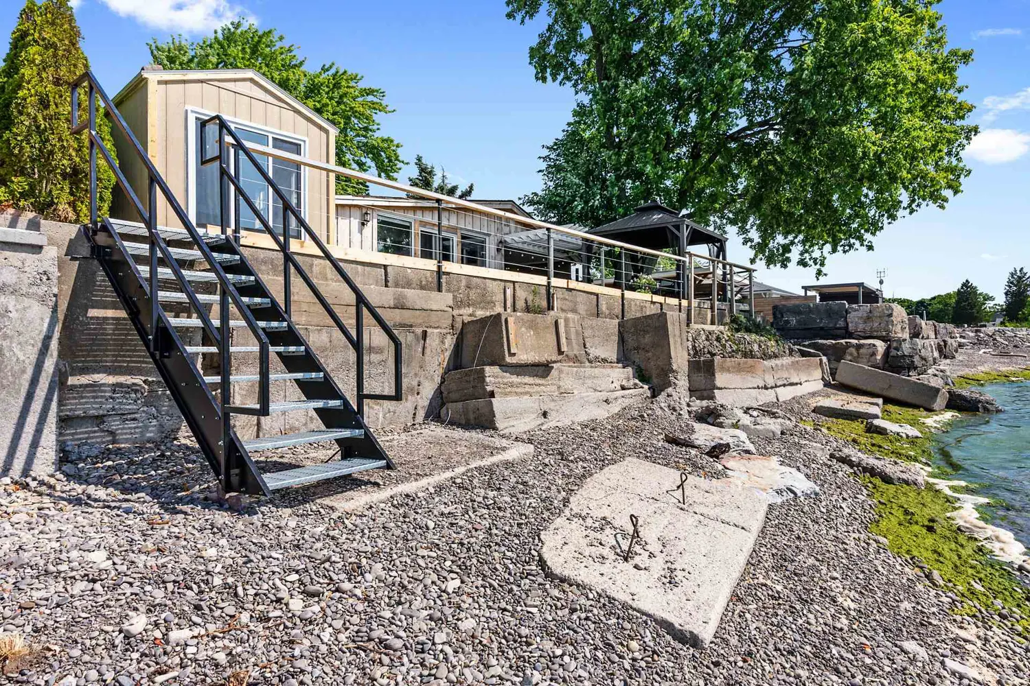 2712 North Shore Drive photo 4