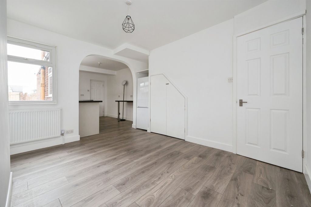 Additional image 3 of 3 bed terraced house for saleWordsworth Road, Southampton SO15
