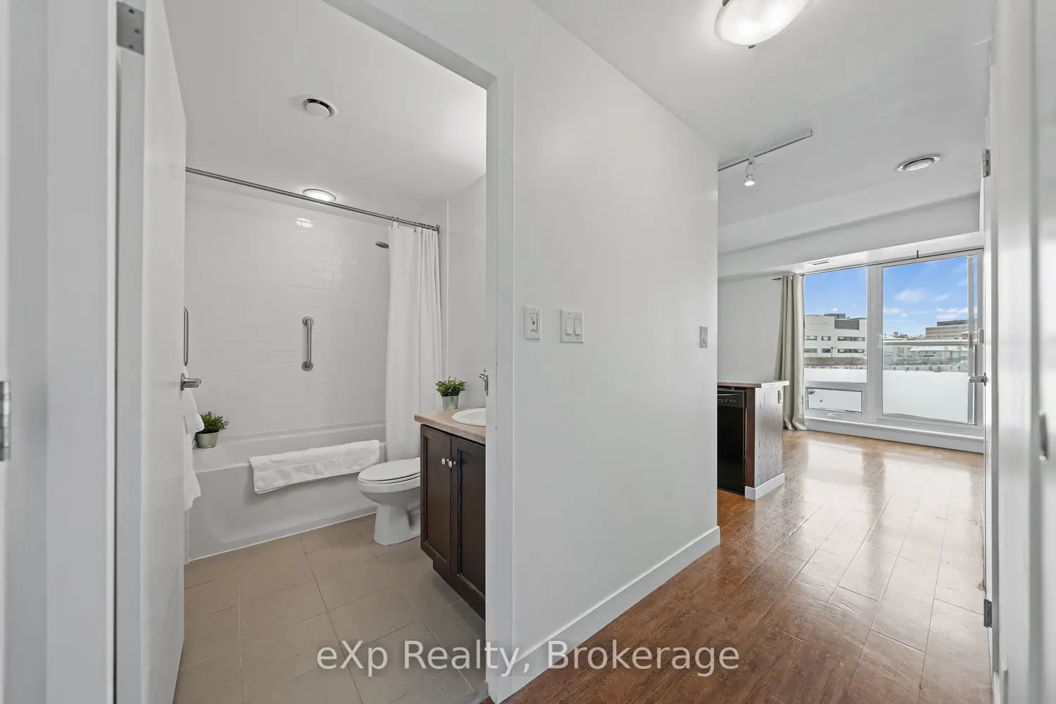 Additional image 4 of 5 Gordon Street 312