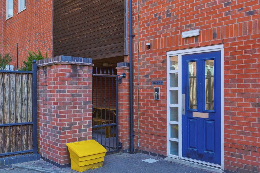 Additional image 2 of 2 bed flat for saleSycamore Street, Blaby, Leicester LE8