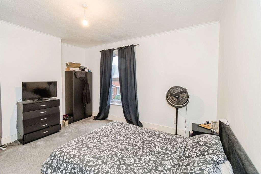 Additional image 11 of 2 bed terraced house for saleKingsley Road, Southampton SO15