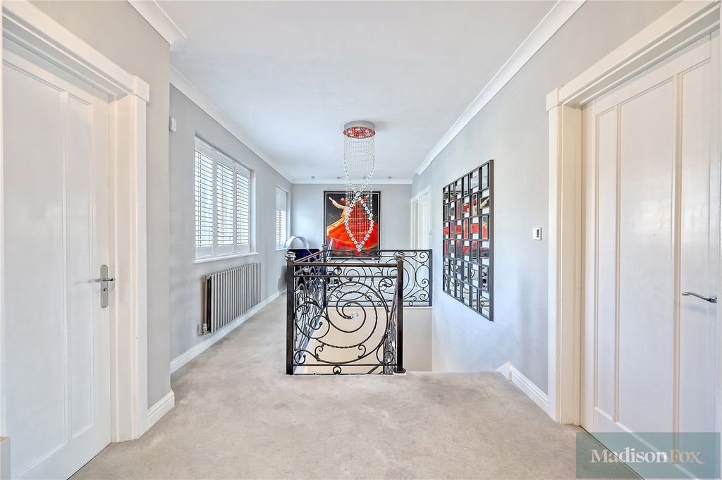 Additional image 34 of 5 bed detached house for saleThe Dell, Woodford Green IG8
