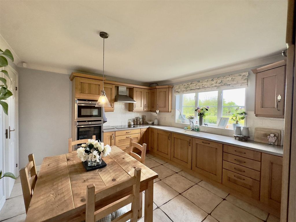 Additional image 6 of 4 bed detached house for salePreston Close, Sileby, Loughborough LE12