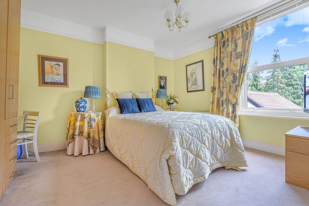 Additional image 11 of 4 bed detached house for saleStation Crescent, Ashford TW15