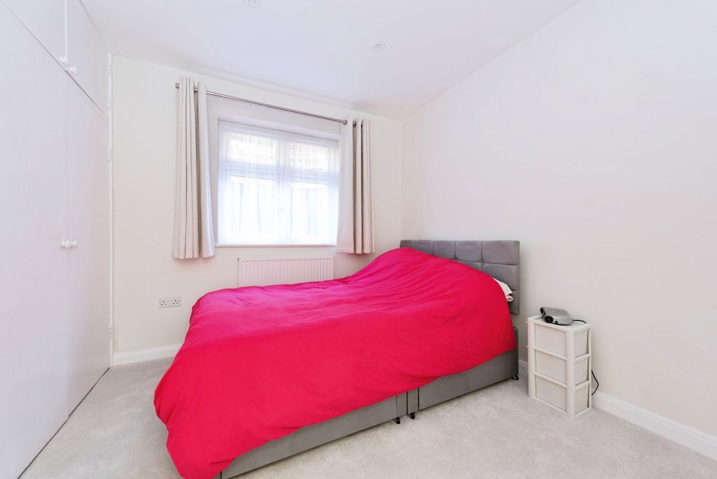 Additional image 13 of 4 bed bungalow for saleGrafton Road, Worcester Park, Surrey KT4