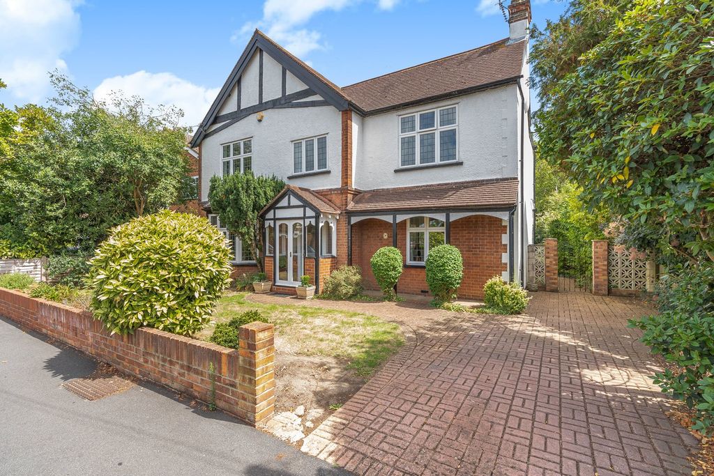 Additional image 13 of 4 bed detached house for saleStation Crescent, Ashford TW15
