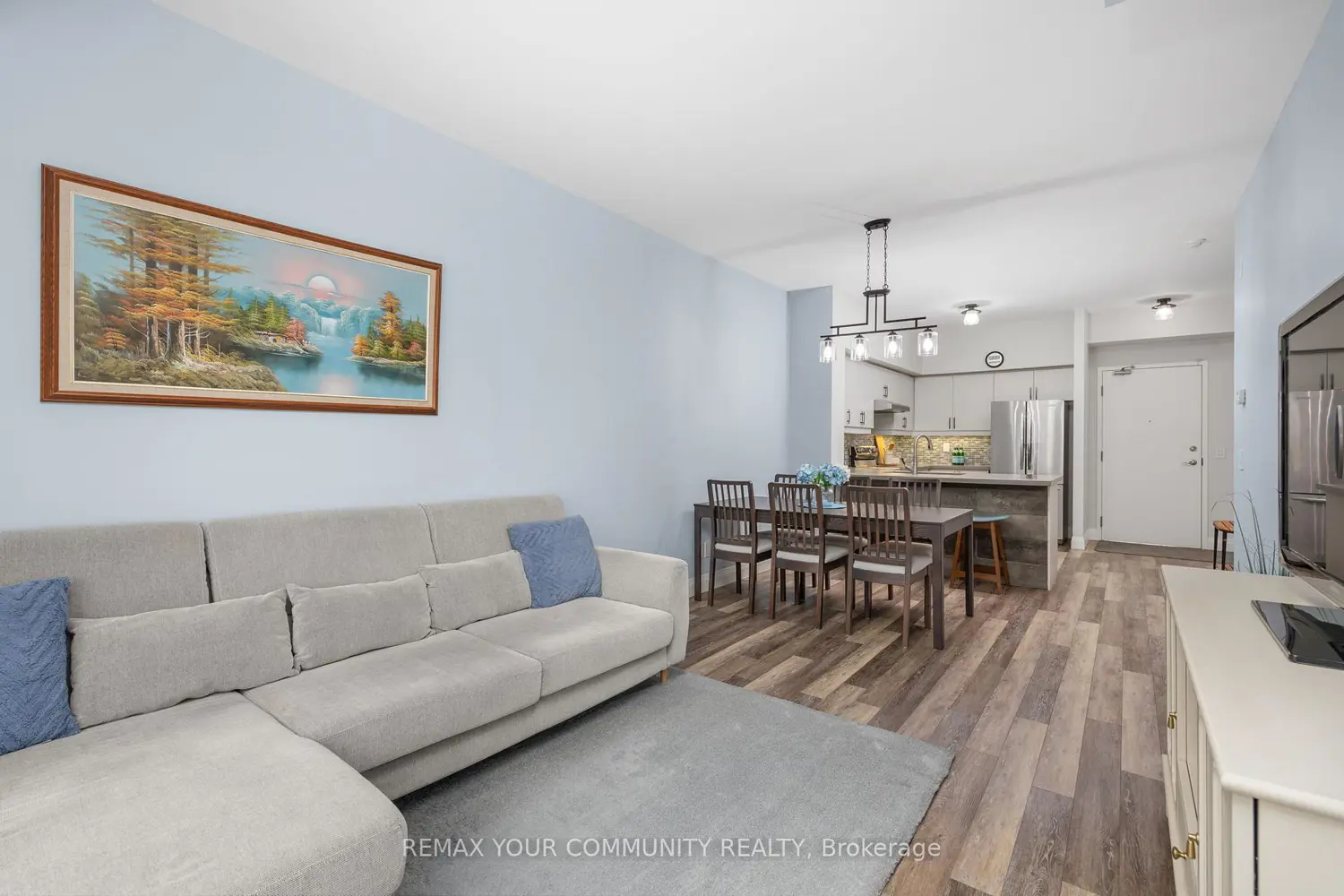 Additional image 8 of 9973 Keele Street 202