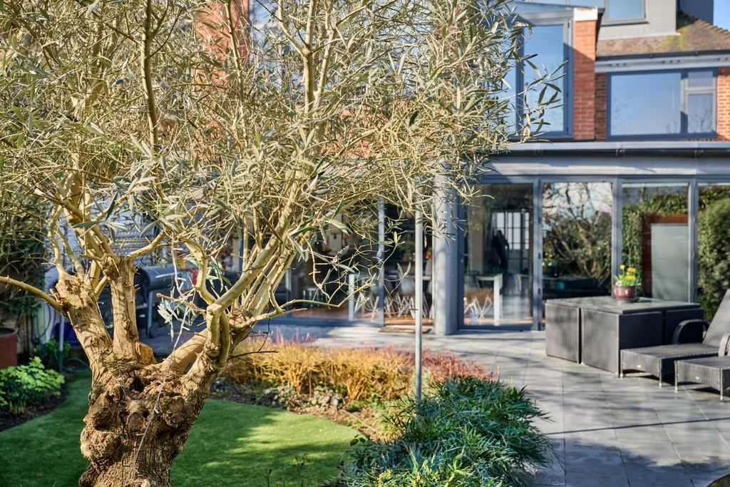 Additional image 2 of 5 bed detached house for saleDenbigh Gardens, Richmond TW10