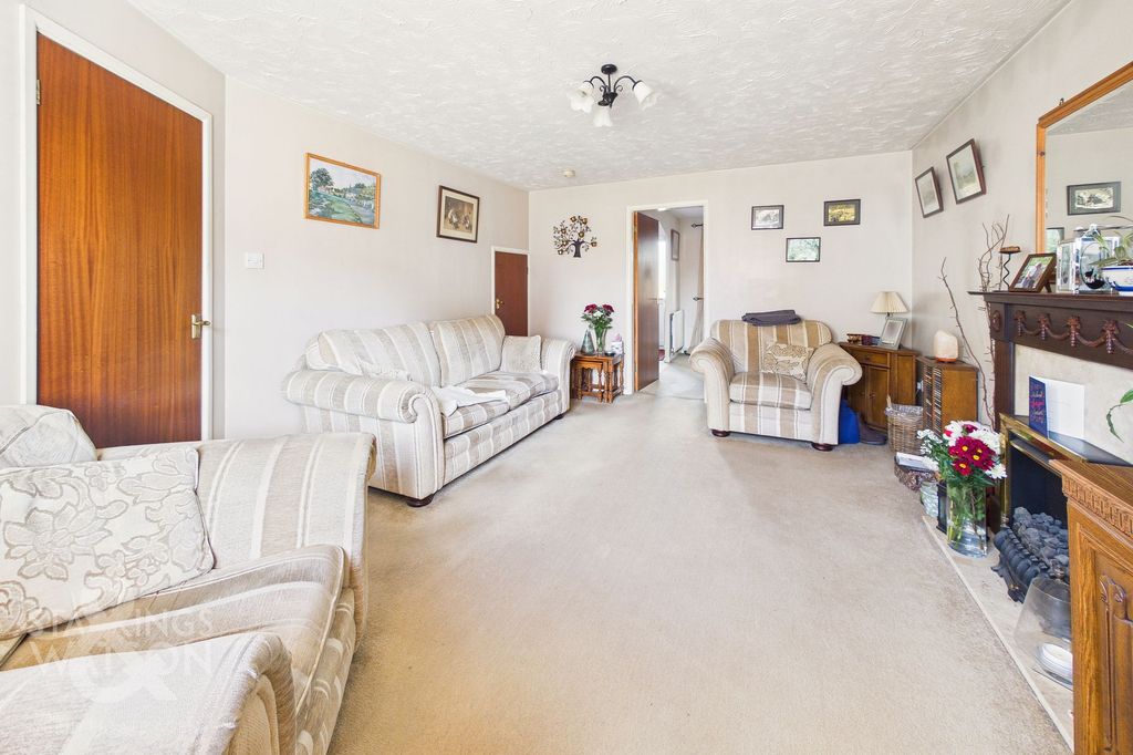 Additional image 5 of 3 bed semi-detached house for saleBramble Way, Wymondham NR18