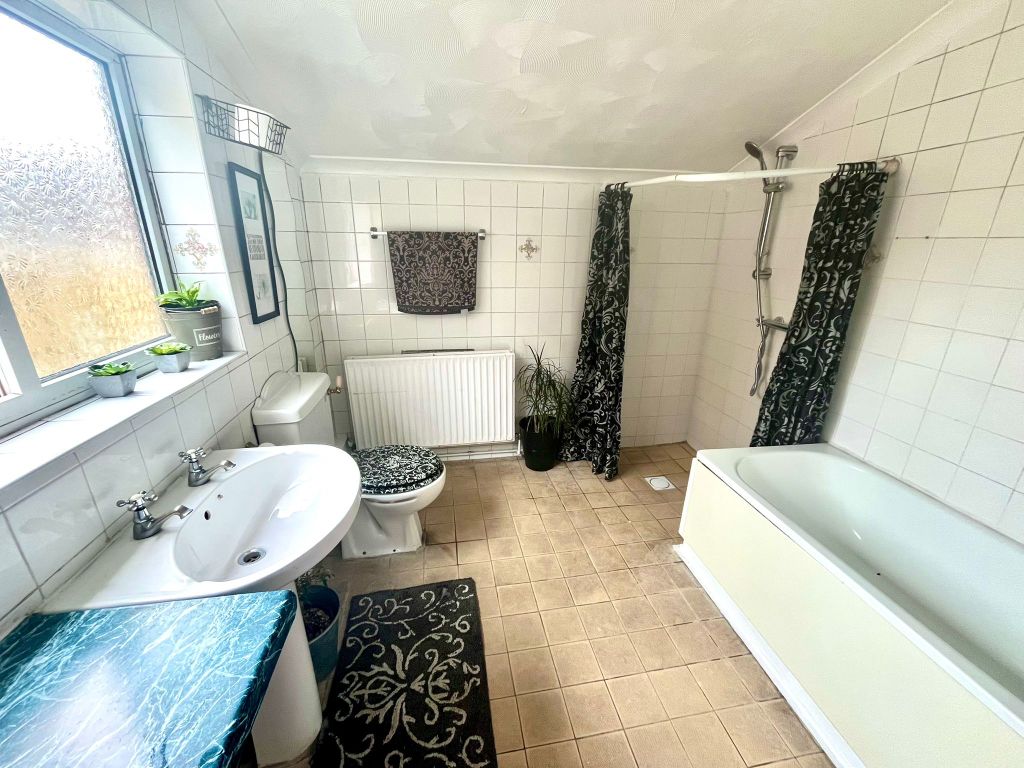 Additional image 6 of 3 bed terraced house for saleOxford Avenue, Southampton SO14