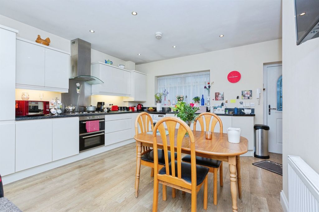 Additional image 10 of 2 bed detached bungalow for saleKirkby Road, Barwell, Leicester LE9