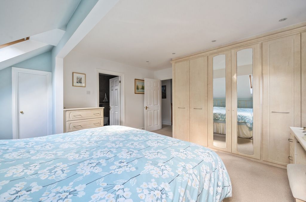 Additional image 15 of 5 bed detached house for saleHollybush Ride, Finchampstead, Wokingham, Berkshire RG40