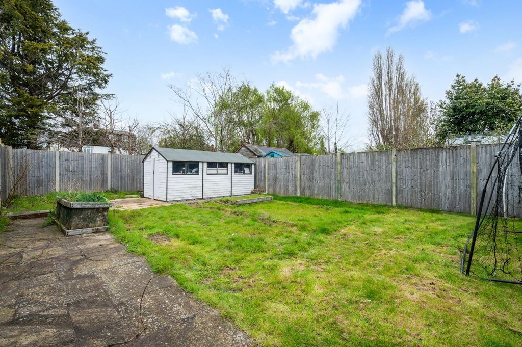 Additional image 23 of 6 bed semi-detached house for saleOaks Avenue, Worcester Park KT4