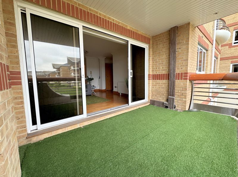 Additional image 7 of 2 bed flat for saleLock Approach, Port Solent PO6