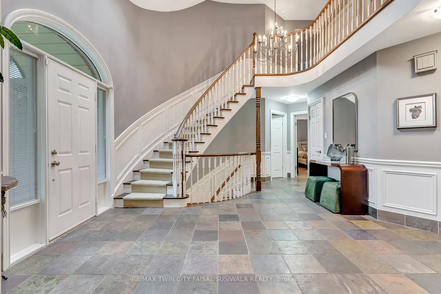 Additional image 3 of 22 Deerpath Court