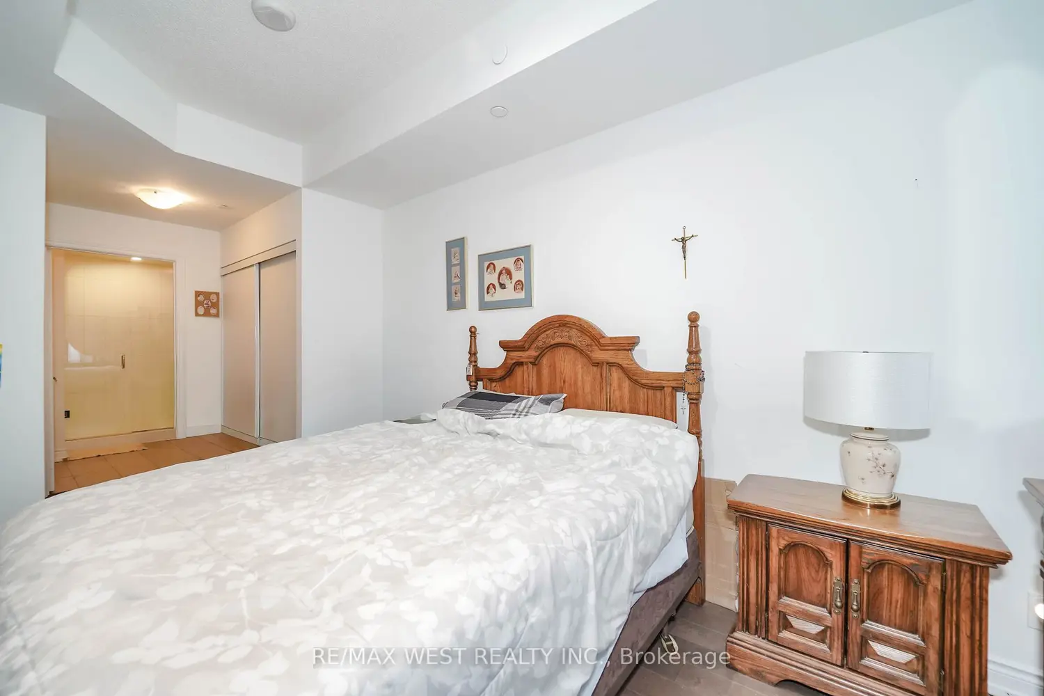 Additional image 8 of 9608 Yonge Street 201A