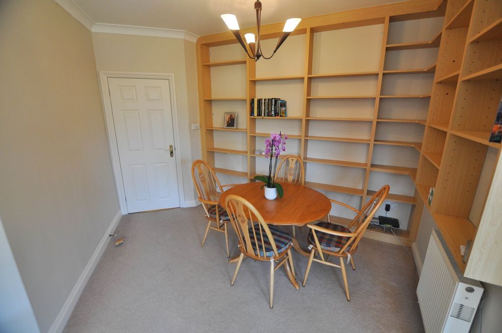 Additional image 5 of 2 bed flat for saleCranfield Avenue, Wimborne BH21