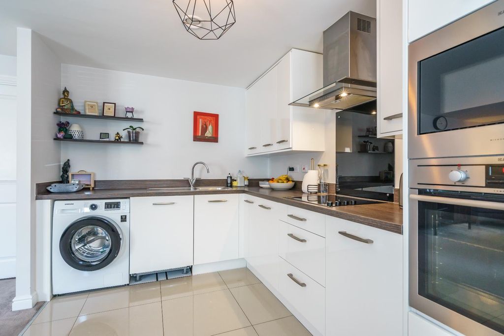 Additional image 9 of 2 bed flat for saleMiller Road, Water Lane, York YO30