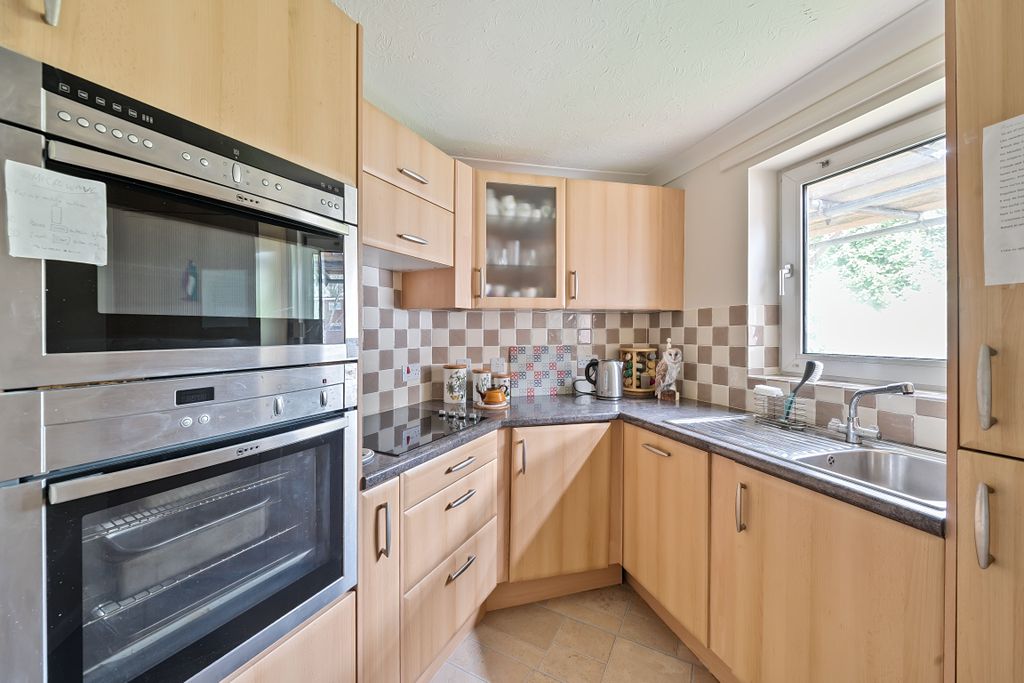 Additional image 4 of 1 bed flat for saleGrosvenor Road, Southampton SO17