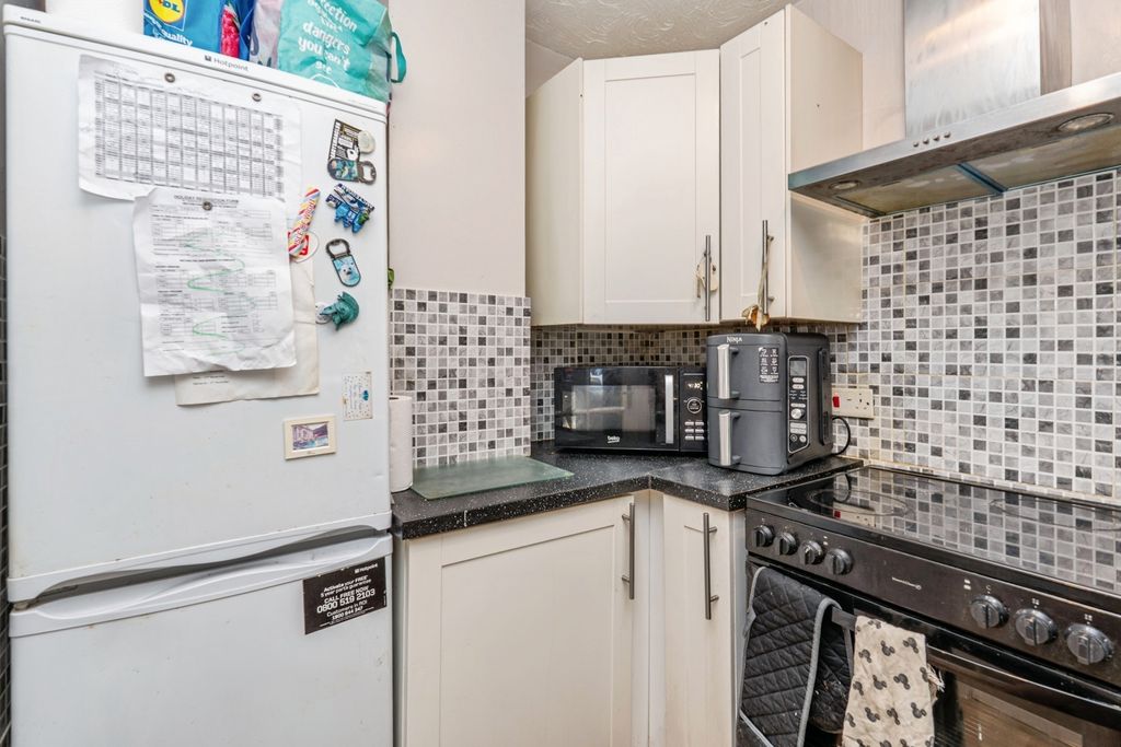 Additional image 14 of 1 bed flat for saleBrunel Road, Southampton, Hampshire SO15