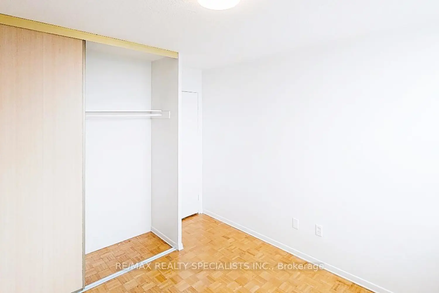 Additional image 13 of 180 Markham Road 1201