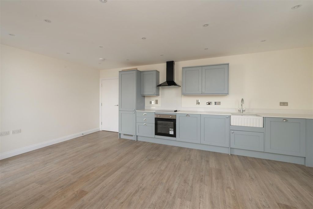 Additional image 3 of 2 bed flat for saleBeach Walk, Whitstable CT5