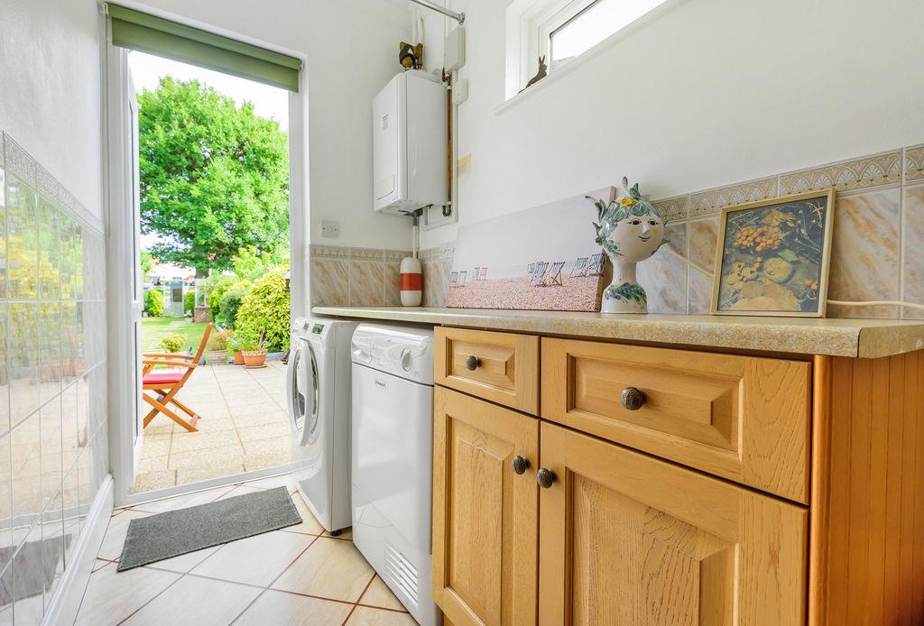 Additional image 9 of 3 bed semi-detached house for saleForest Side, Worcester Park KT4