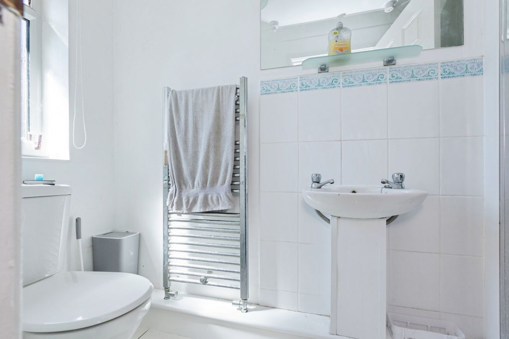 Additional image 10 of 4 bed semi-detached house for saleFosse Close, Hinckley LE10