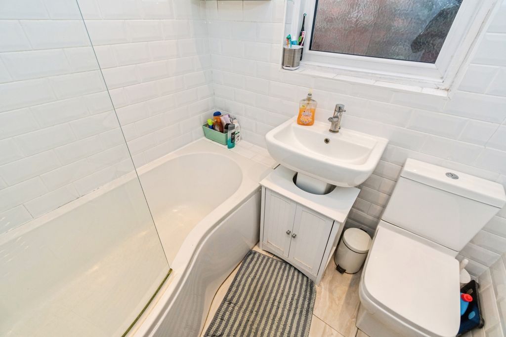 Additional image 8 of 4 bed detached house for saleSuffolk Avenue, Shirley, Southampton, Hampshire SO15