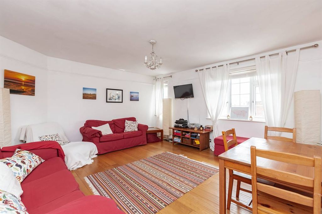 Additional image 2 of 2 bed flat for saleTankerton Road, Tankerton, Whitstable CT5