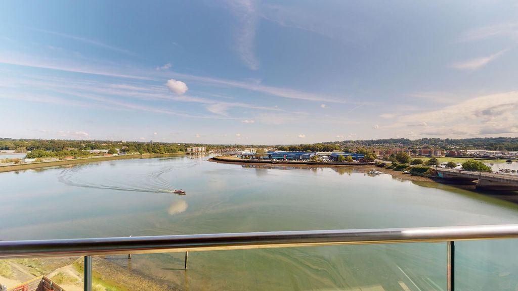 Additional image 14 of 2 bed flat for saleGranada House, Meridian Way, Southampton SO14