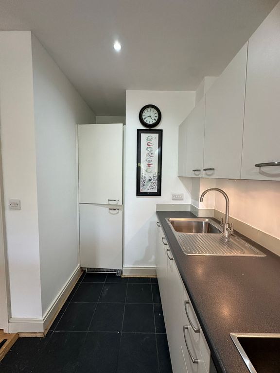 Additional image 17 of 2 bed flat for saleBeaumont Drive, Worcester Park KT4