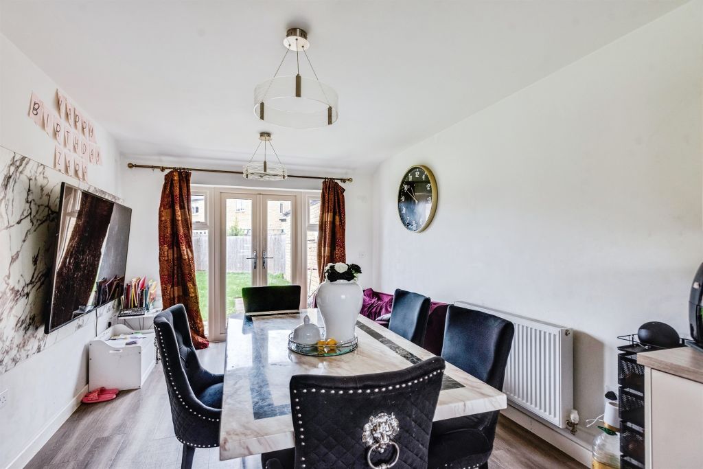 Additional image 5 of 5 bed detached house for saleMary Ellis Way, Witney OX29