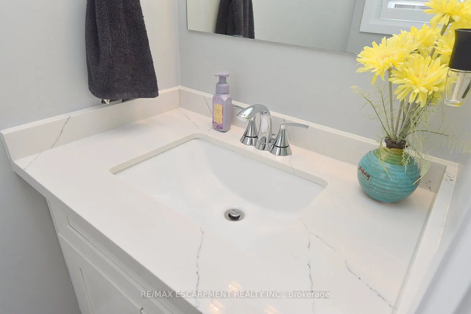 Additional image 9 of 2774 King Street 36