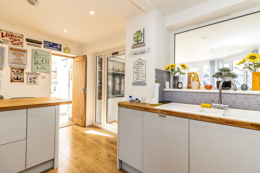 Additional image 6 of 2 bed end terrace house for saleMelrose Close, Southsea PO4
