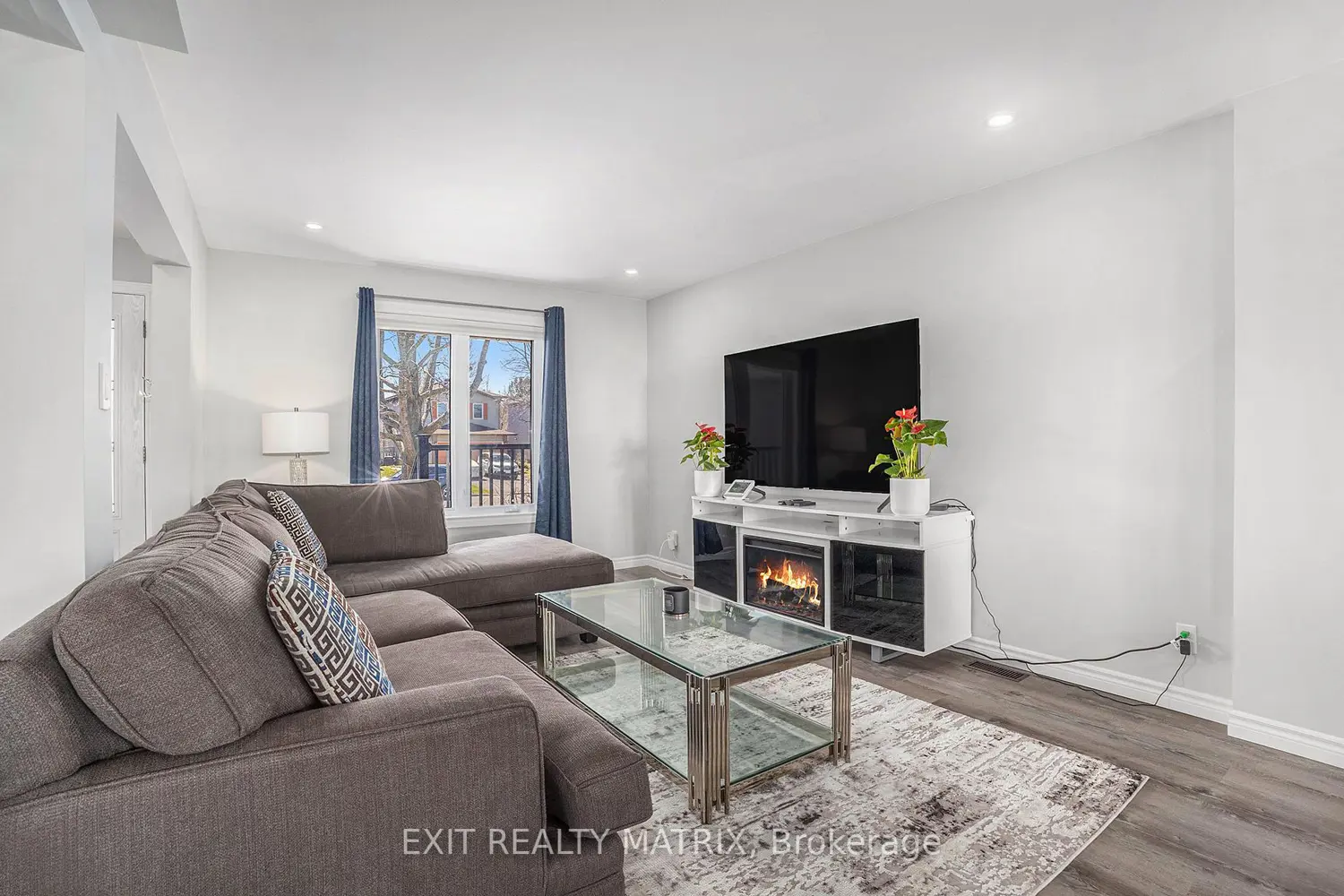 697 Levac Drive photo 3