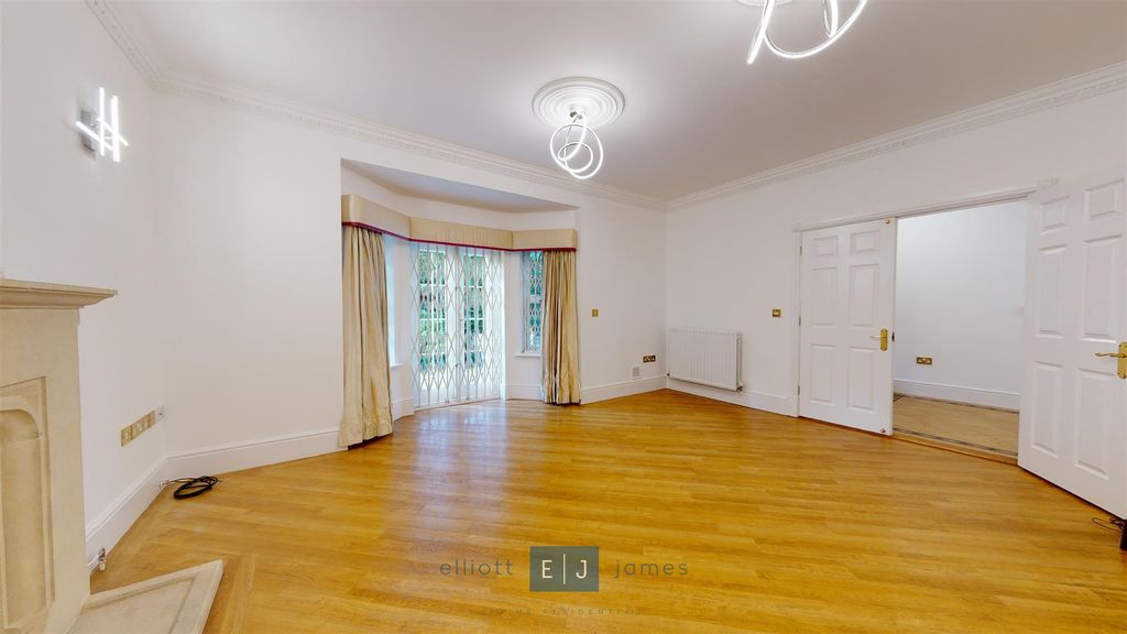 Additional image 4 of 6 bed detached house for saleRegents Drive, Woodford Green IG8