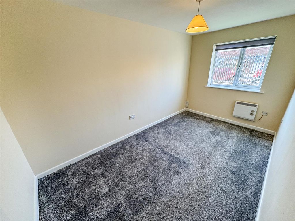 Additional image 8 of 2 bed flat for saleLangdale Grove, Corby NN17