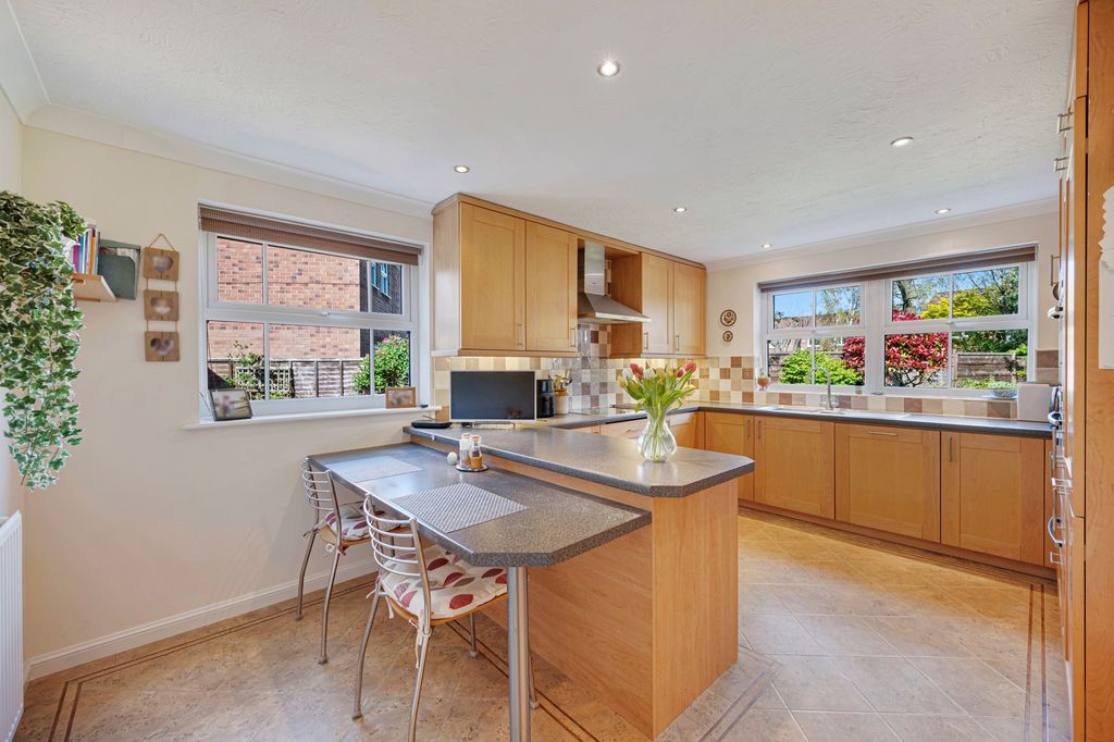 Additional image 15 of 5 bed detached house for saleYork Crescent, Wilmslow SK9