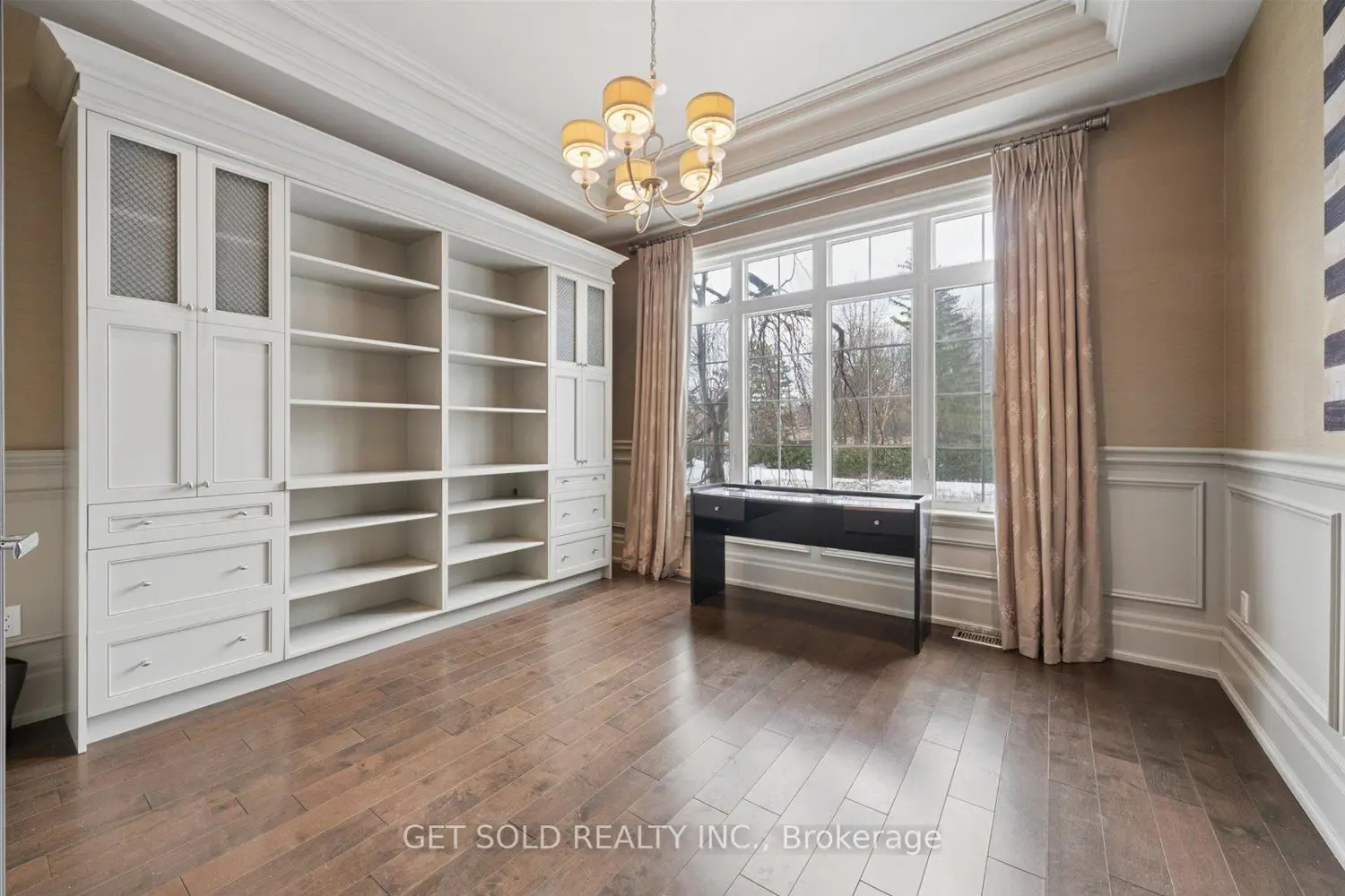 Additional image 9 of 8 Thornhill Avenue