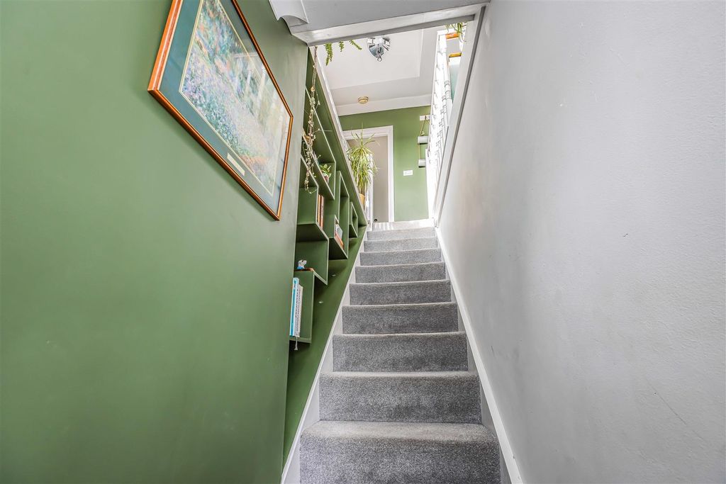 Additional image 4 of 3 bed flat for saleSouthsea, Portsmouth PO5